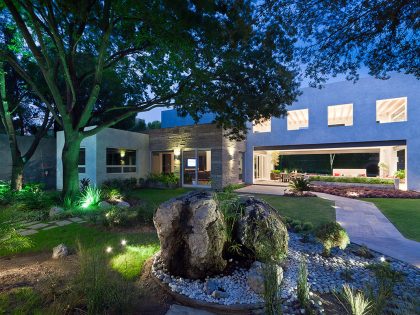 A Spacious and Luminous Modern Home Surrounded by Stunning Gardens in San Pedro Garza Garcia by Arq. Bernardo Hinojosa (40)