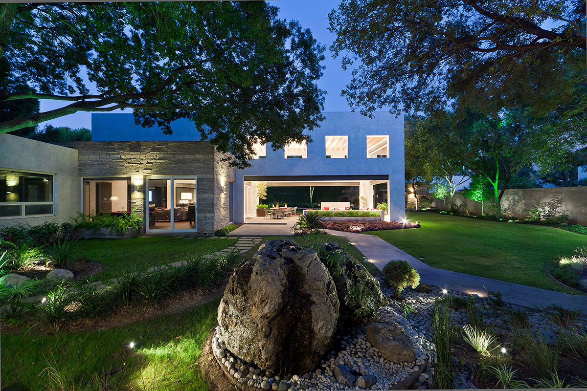 A Spacious and Luminous Modern Home Surrounded by Stunning Gardens in San Pedro Garza Garcia by Arq. Bernardo Hinojosa (41)