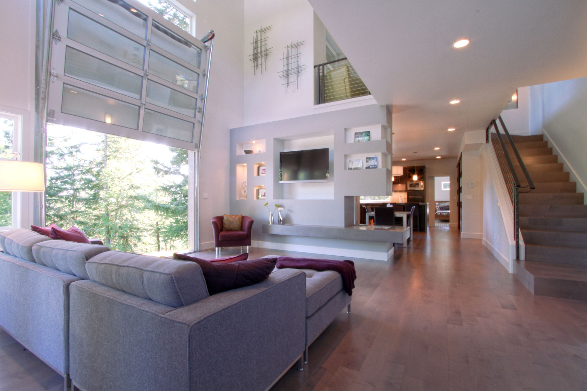A Spacious and Mid-Century Modern House with Luxurious Interior in Eugene by Jordan Iverson Signature Homes (13)