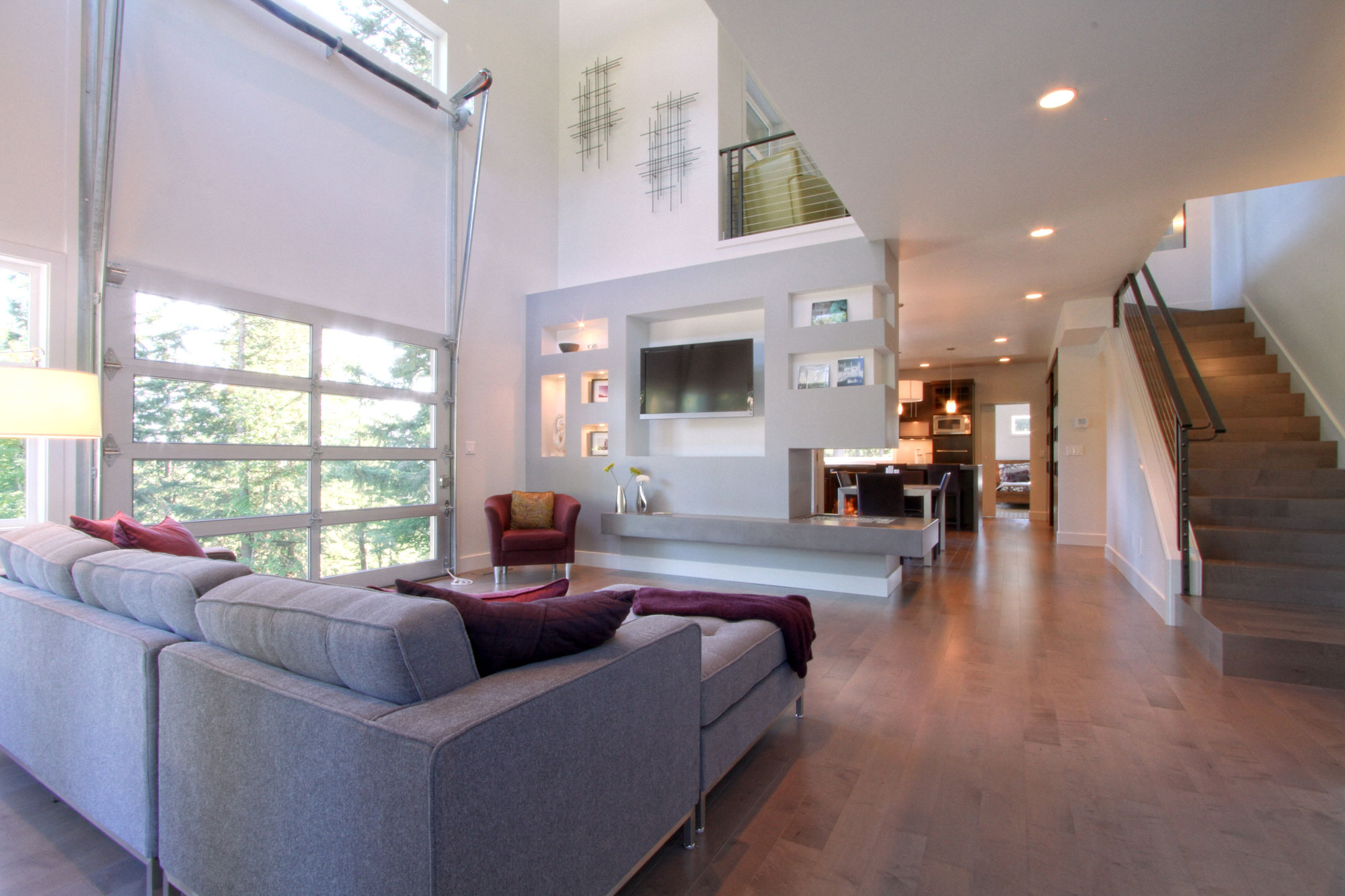 A Spacious and Mid-Century Modern House with Luxurious Interior in Eugene by Jordan Iverson Signature Homes (14)