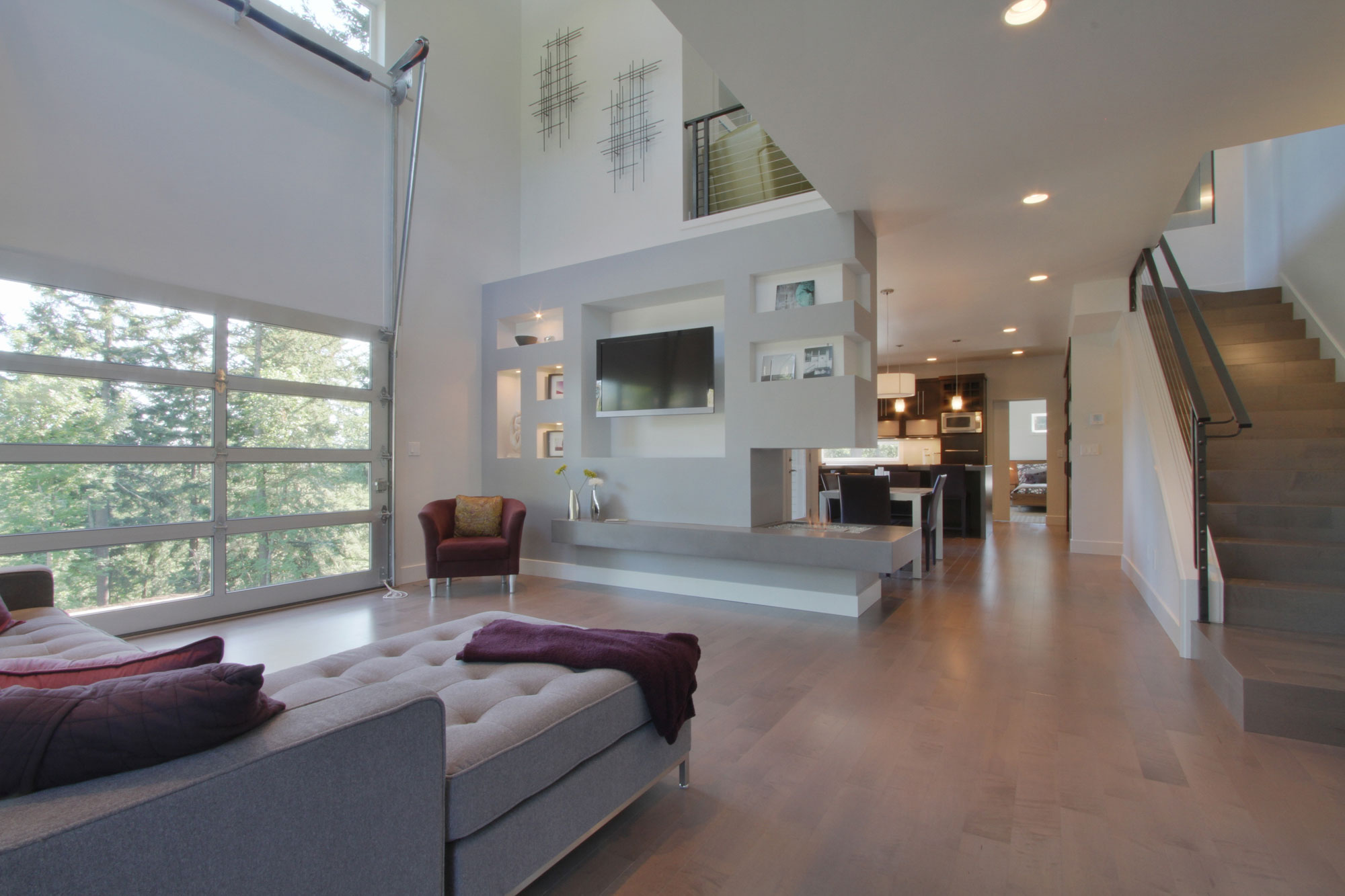 A Spacious and Mid-Century Modern House with Luxurious Interior in Eugene by Jordan Iverson Signature Homes (15)