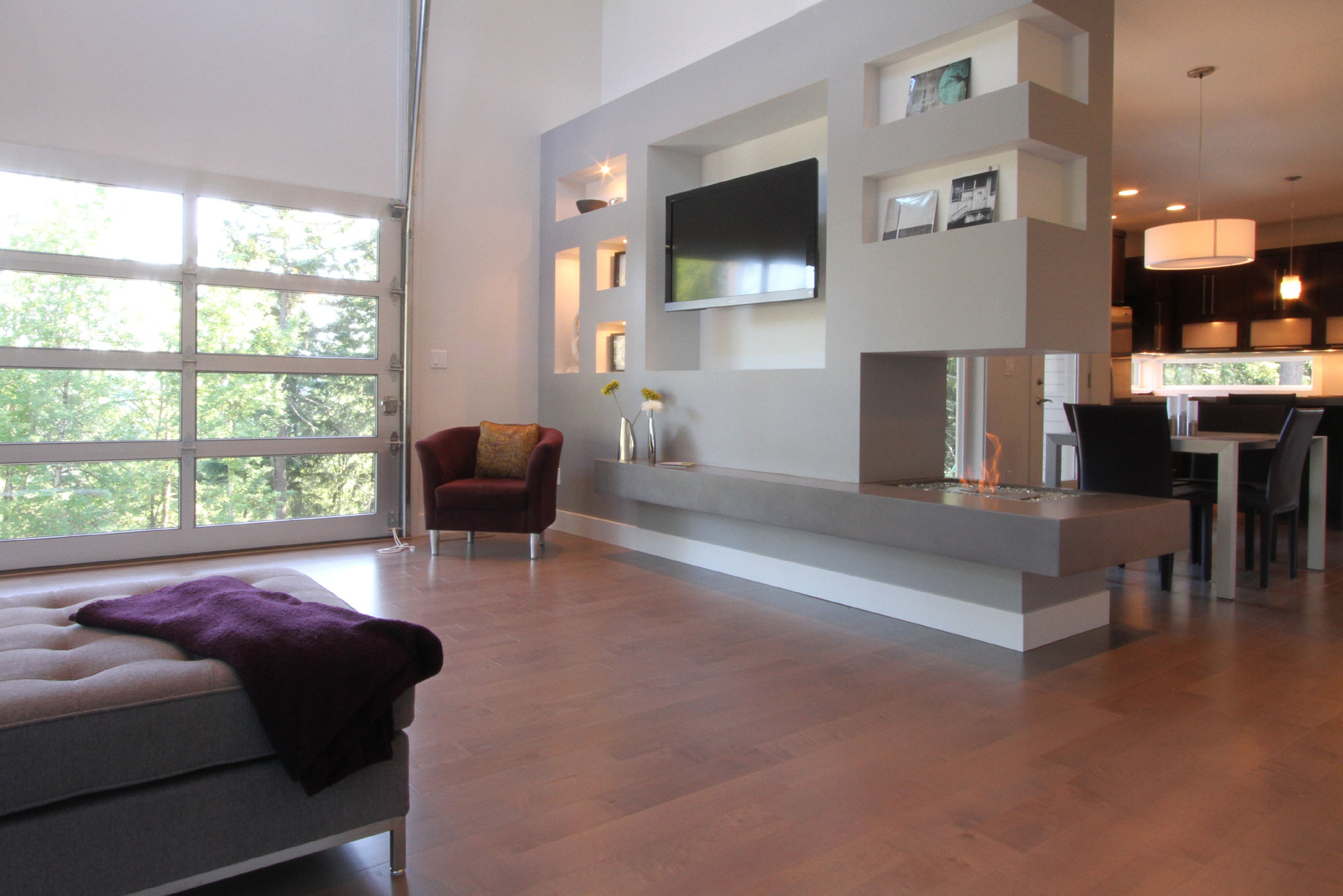 A Spacious and Mid-Century Modern House with Luxurious Interior in Eugene by Jordan Iverson Signature Homes (17)
