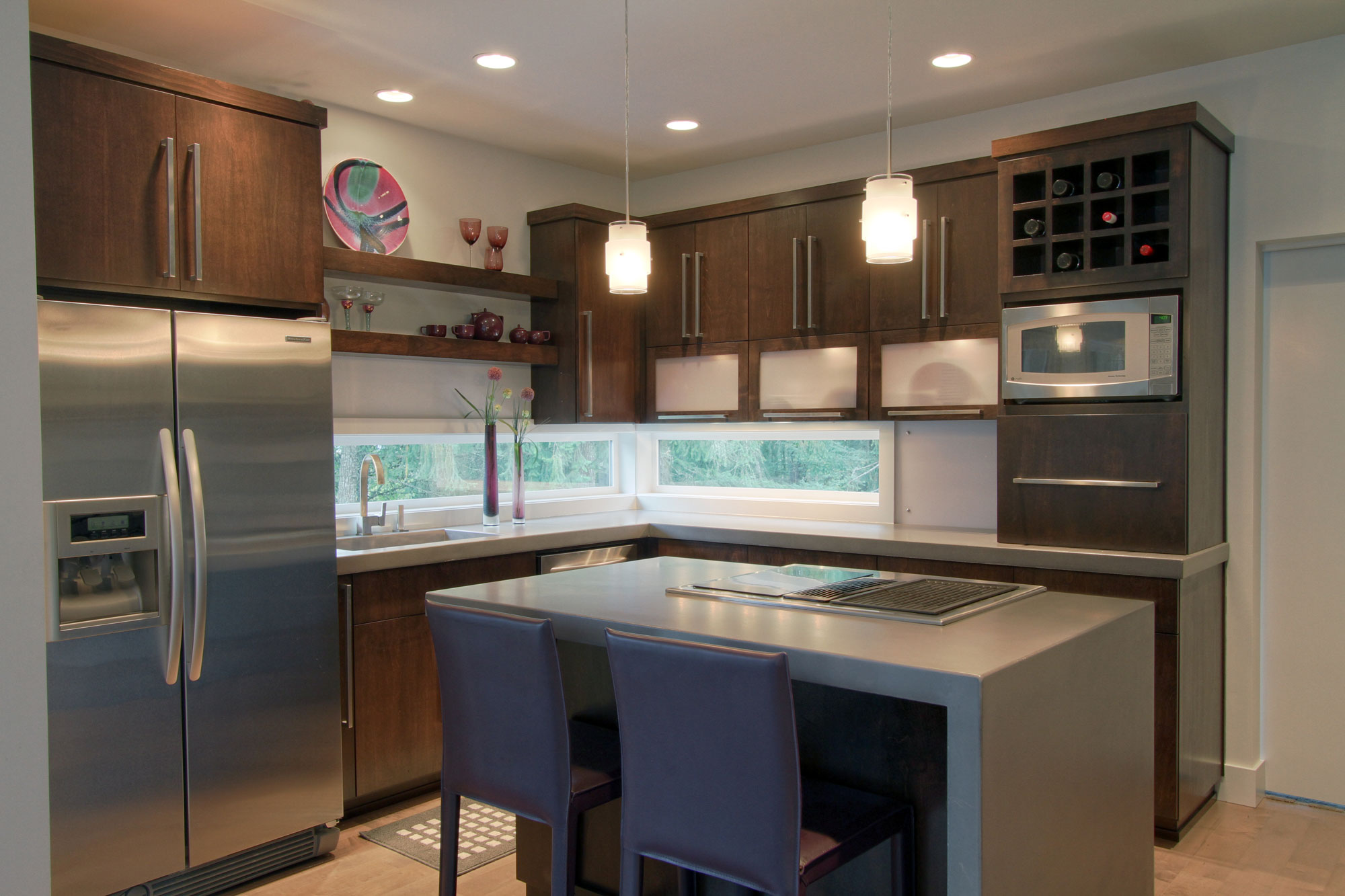 A Spacious and Mid-Century Modern House with Luxurious Interior in Eugene by Jordan Iverson Signature Homes (23)