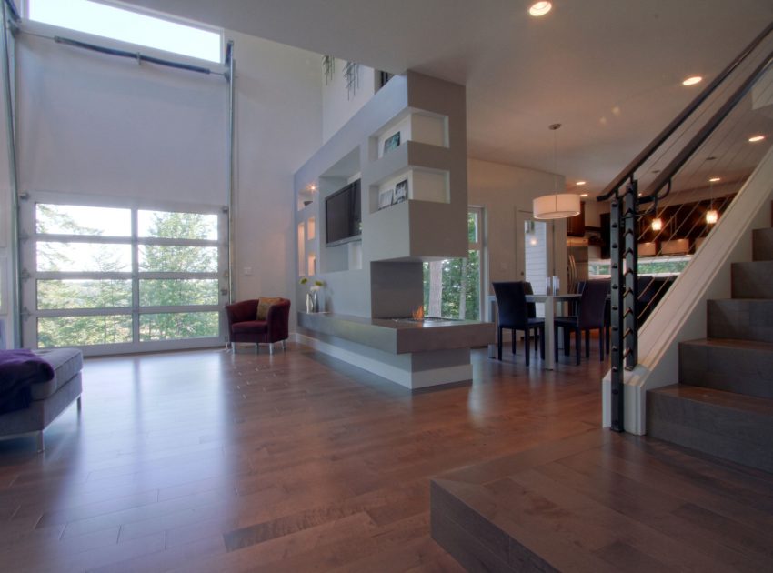 A Spacious and Mid-Century Modern House with Luxurious Interior in Eugene by Jordan Iverson Signature Homes (32)