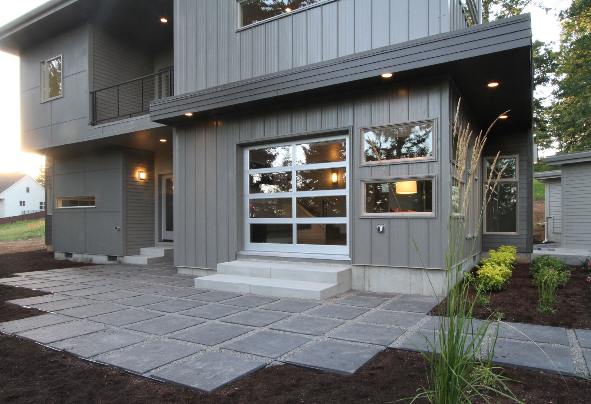 A Spacious and Mid-Century Modern House with Luxurious Interior in Eugene by Jordan Iverson Signature Homes (6)
