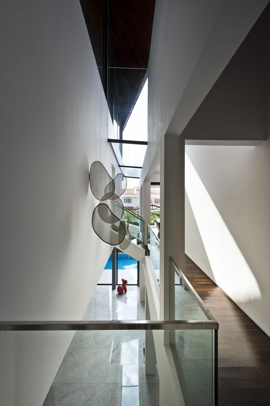 A Spacious and Warm Semi-Detached House with Angular Pitched Canopy in Singapore by A D Lab (11)