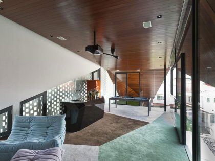 A Spacious and Warm Semi-Detached House with Angular Pitched Canopy in Singapore by A D Lab (14)