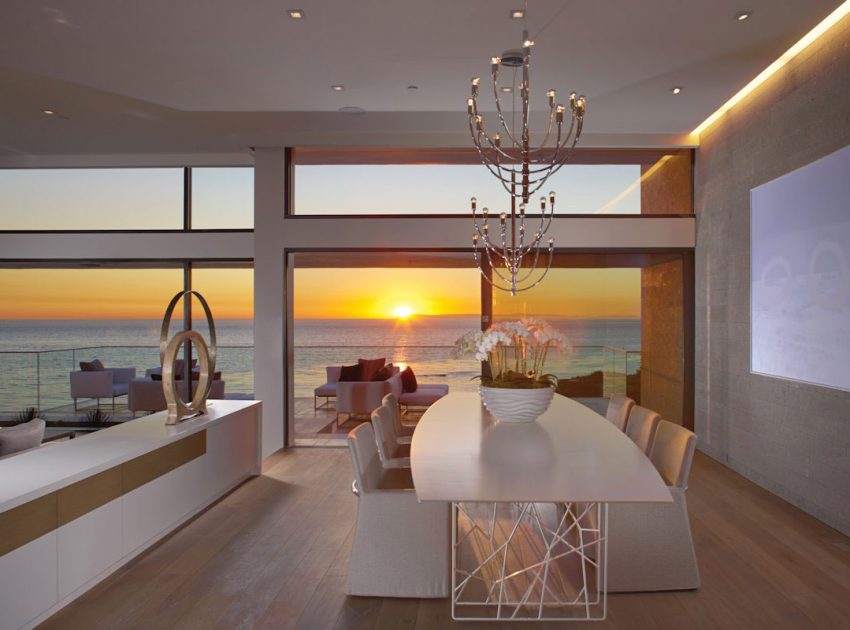 A Spectacular Family Beach Home Overlooking the Pacific Ocean in Laguna Beach by Horst Architects & Aria Design (20)