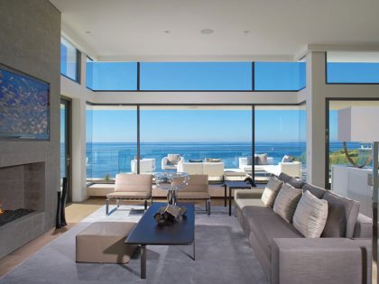 A Spectacular Family Beach Home Overlooking the Pacific Ocean in Laguna Beach by Horst Architects & Aria Design (6)
