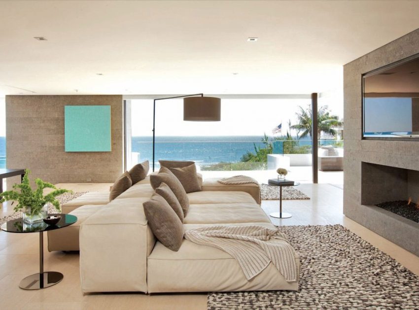 A Spectacular Family Beach Home Overlooking the Pacific Ocean in Laguna Beach by Horst Architects & Aria Design (7)