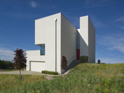 A Spectacular Ultra Modern Home with Breathtaking Views in Cleveland, Ohio by Robert Maschke Architects (1)