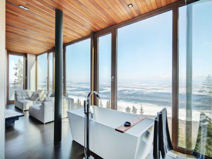 A Spectacular and Elegant Contemporary House Overlooking the St. Lawrence River of Quebec by Bourgeois Lechasseur Architectes (14)