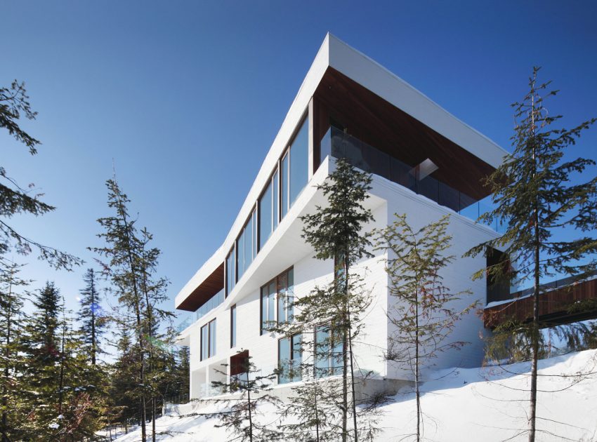 A Spectacular and Elegant Contemporary House Overlooking the St. Lawrence River of Quebec by Bourgeois Lechasseur Architectes (2)