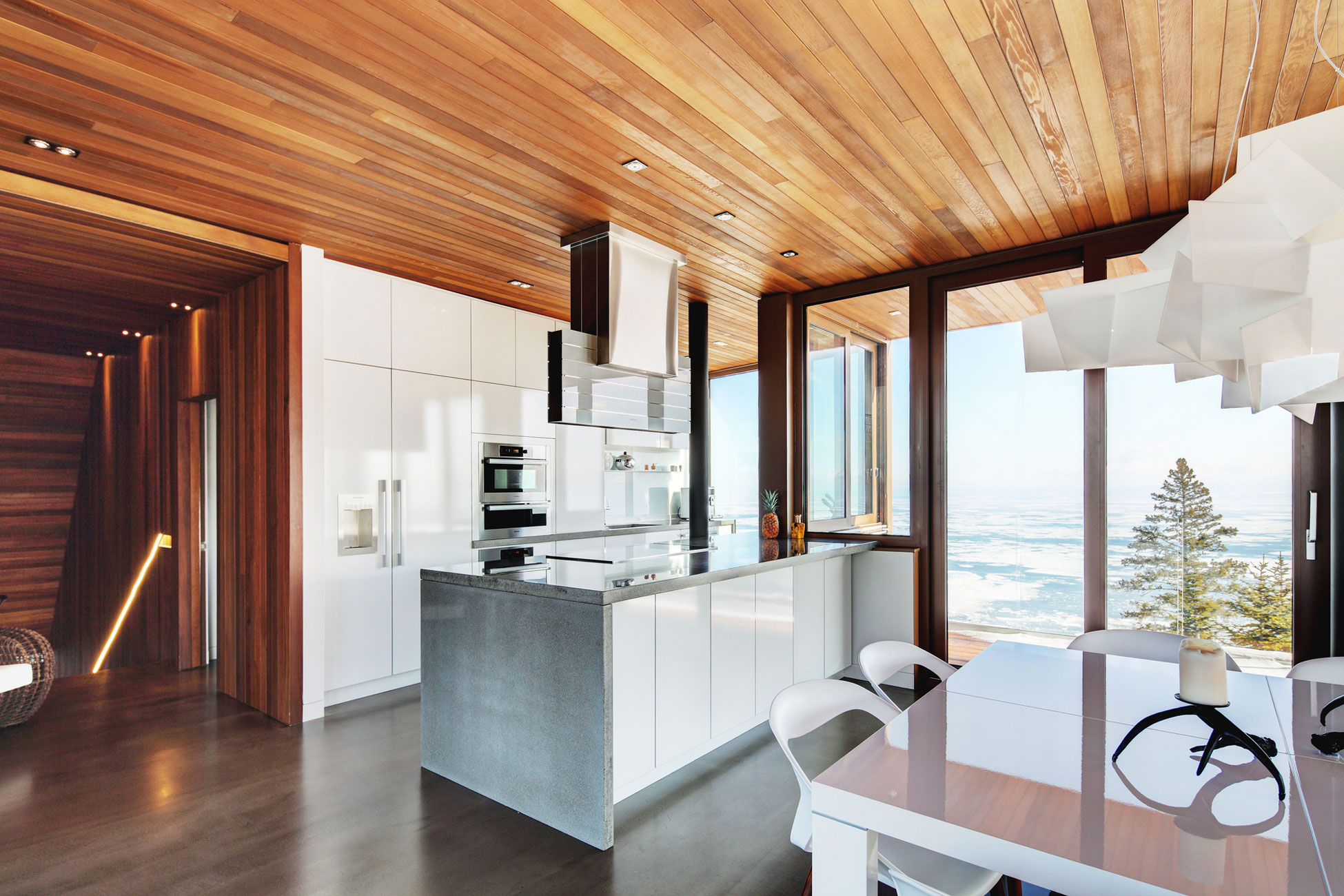 A Spectacular and Elegant Contemporary House Overlooking the St. Lawrence River of Quebec by Bourgeois Lechasseur Architectes (8)