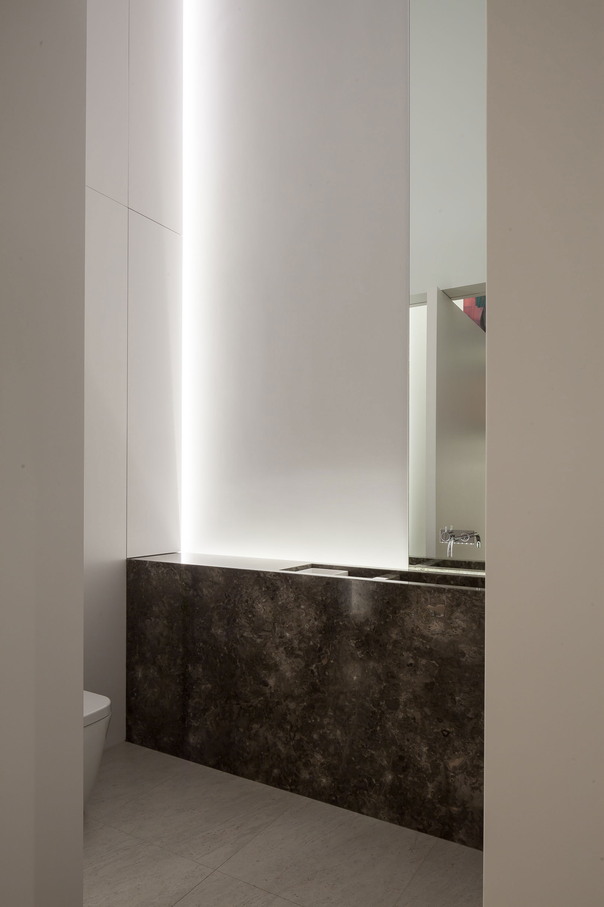 A Splendid Modern House with Minimalist Interior Accents in Flanders, Belgium by CUBYC architects bvba (17)