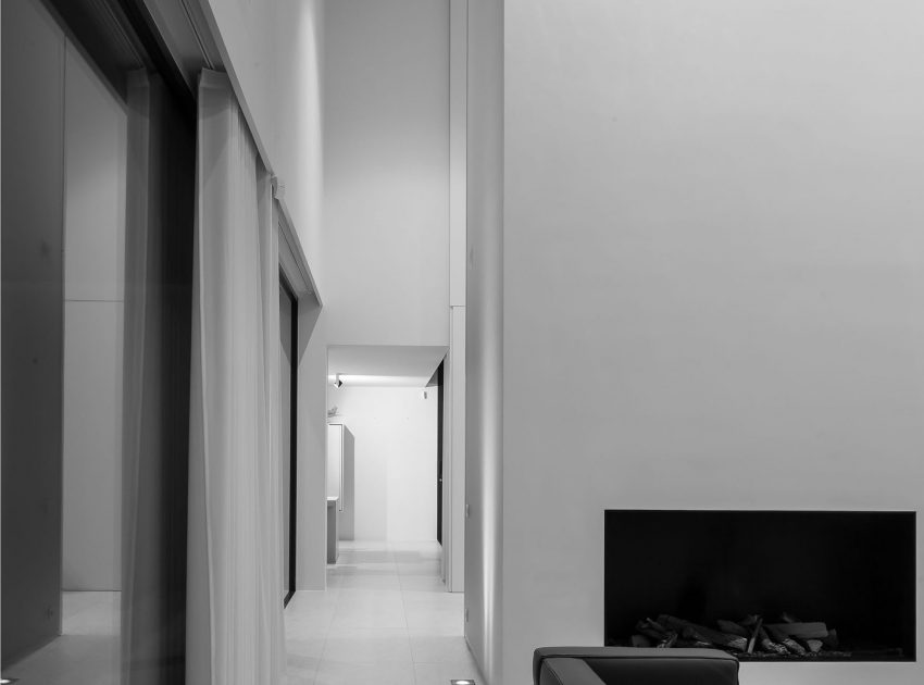 A Splendid Modern House with Minimalist Interior Accents in Flanders, Belgium by CUBYC architects bvba (21)