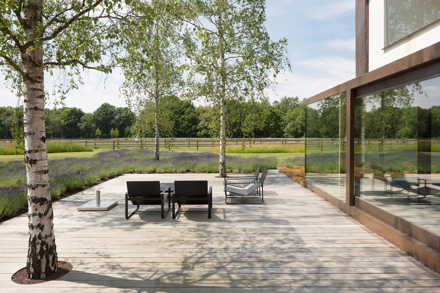 A Striking Minimalist Home Supported by Natural Light and Splendid Views in Balen, Belgium by Pascal François Architects (3)