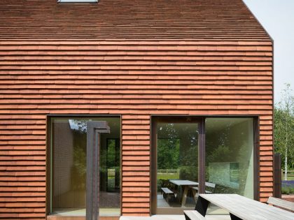 A Striking Minimalist Home Supported by Natural Light and Splendid Views in Balen, Belgium by Pascal François Architects (4)