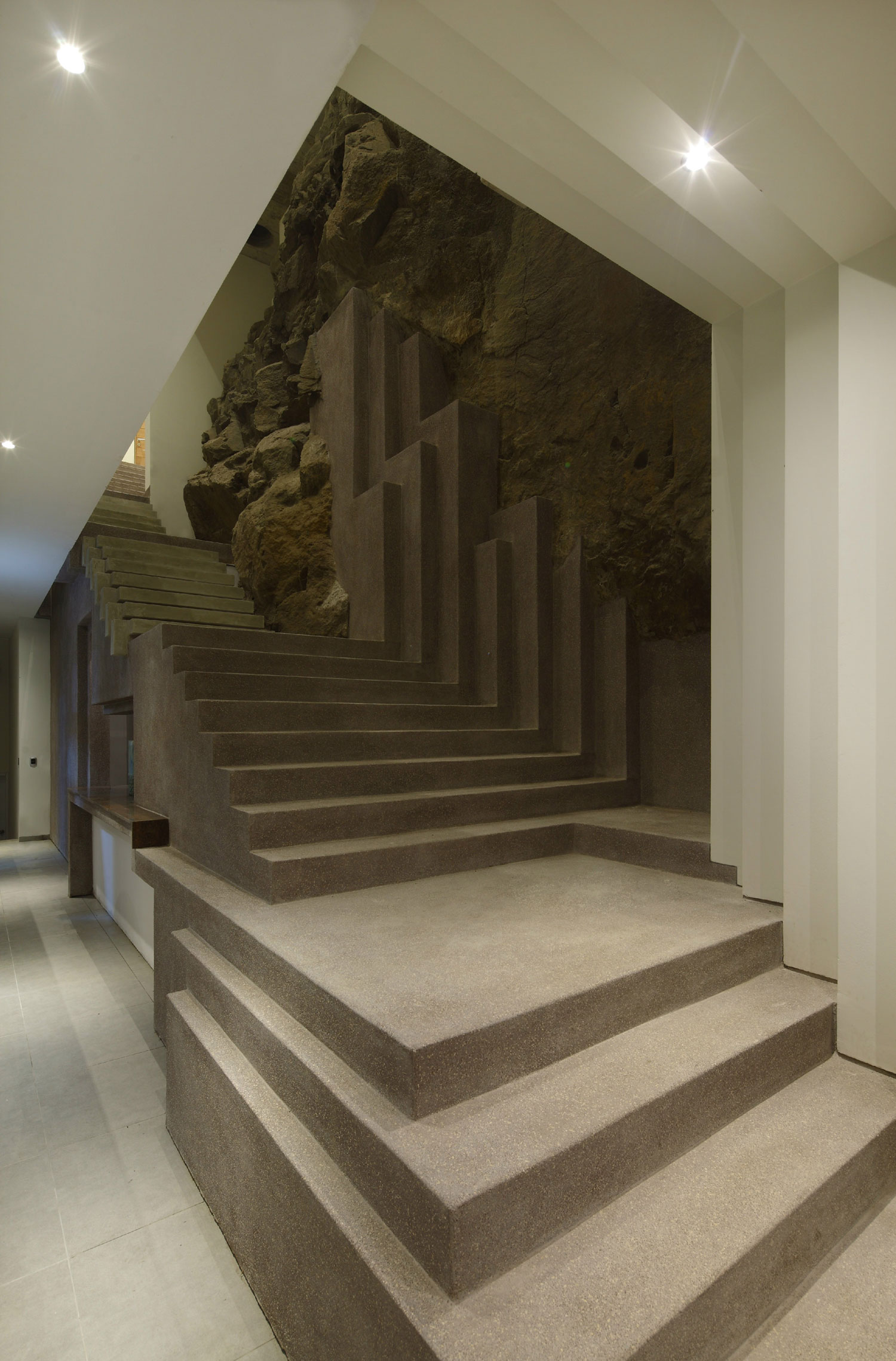 A Striking Modern Beach House on the Rocky Terrain in Lima, Peru by Longhi Architects (21)