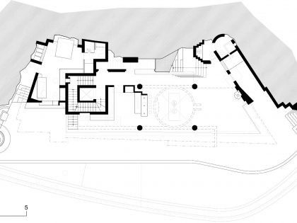 A Striking Modern Beach House on the Rocky Terrain in Lima, Peru by Longhi Architects (26)