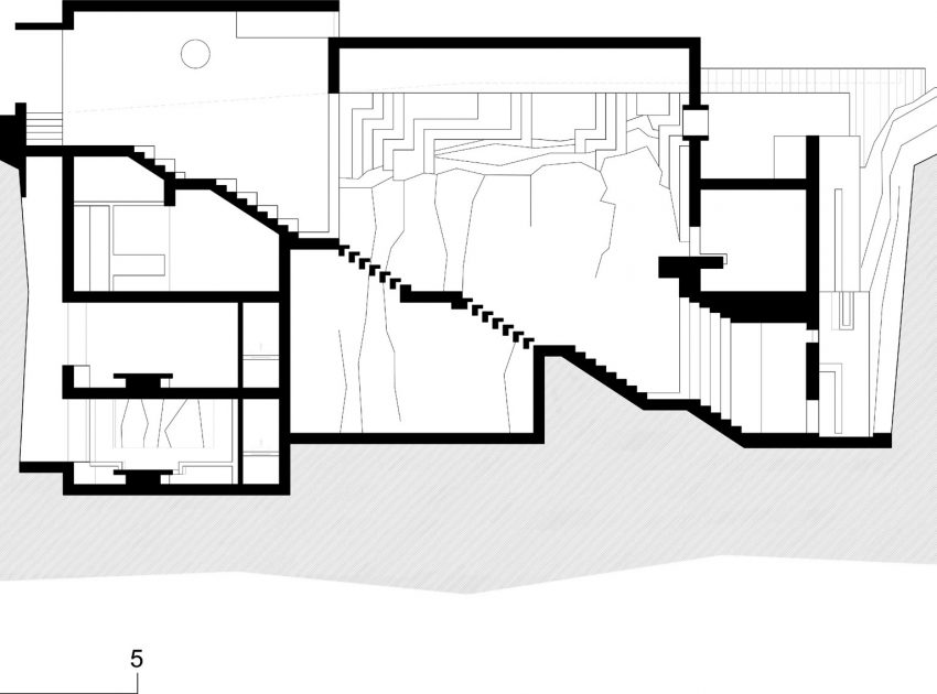 A Striking Modern Beach House on the Rocky Terrain in Lima, Peru by Longhi Architects (29)