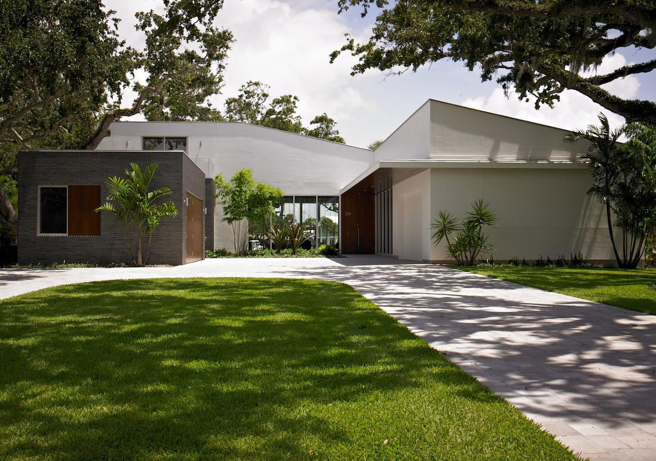 A Stunning Beach Home Surrounded by Beautiful Native Vegetation in Vero Beach, Florida by Sanders Pace Architecture (2)