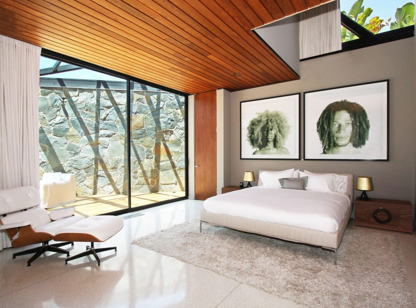 A Stunning Beautiful Modern Home on Top of the Mountains in Beverly Hills by Maxime Jacquet (10)