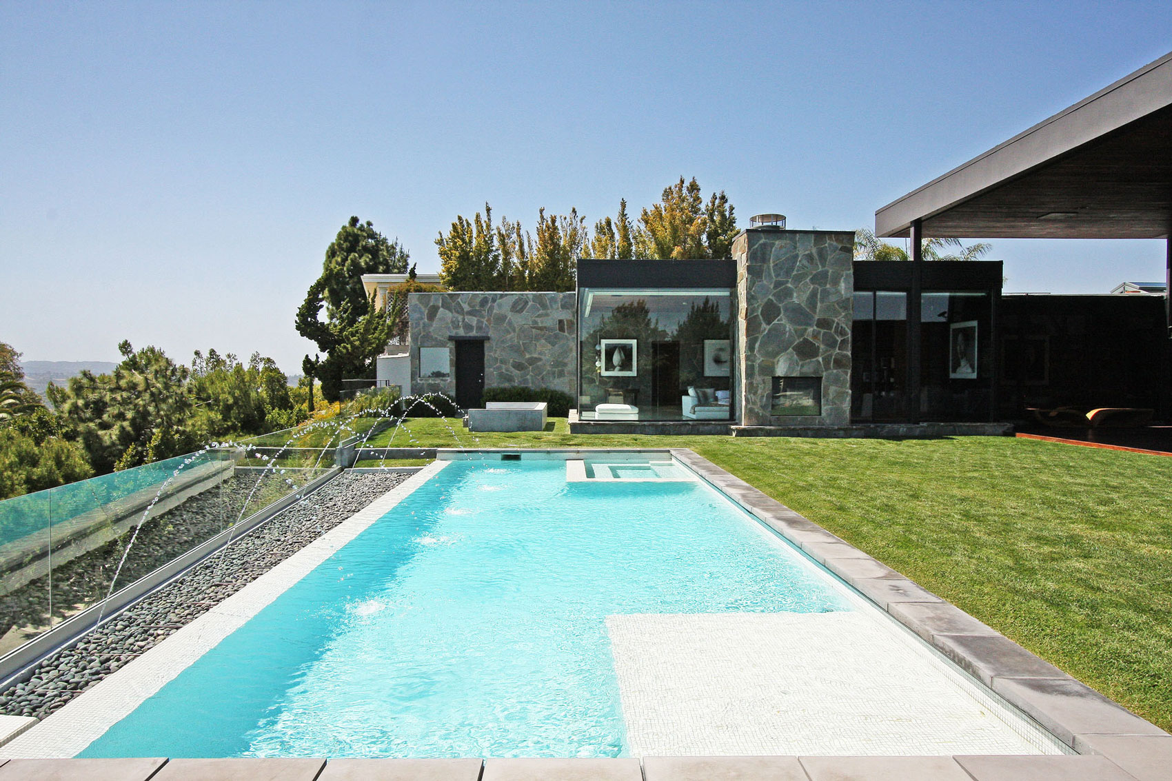A Stunning Beautiful Modern Home on Top of the Mountains in Beverly Hills by Maxime Jacquet (12)