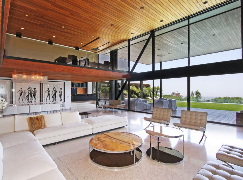 A Stunning Beautiful Modern Home on Top of the Mountains in Beverly Hills by Maxime Jacquet (3)