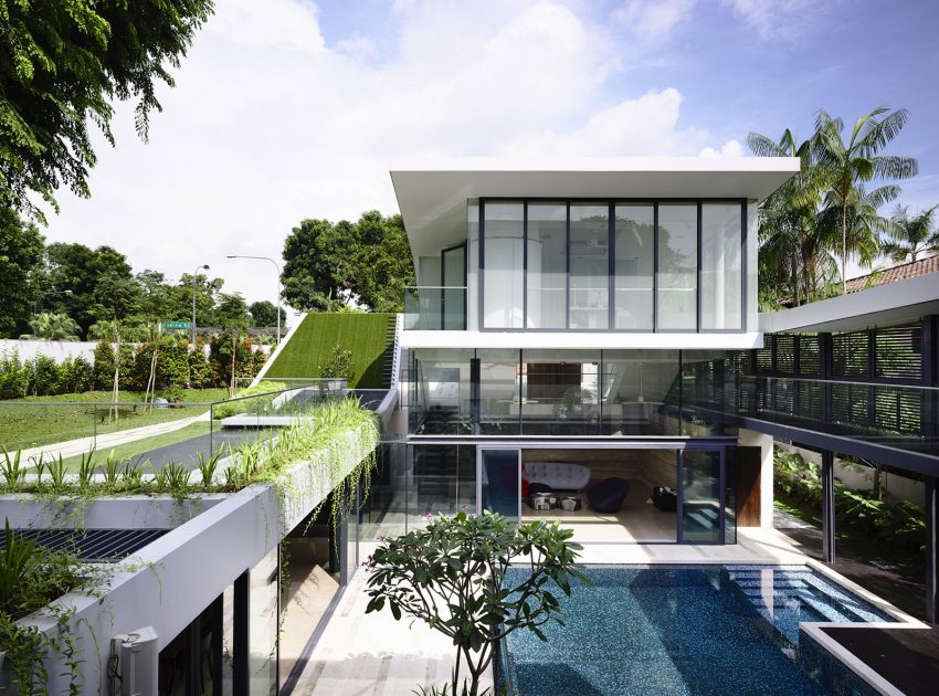 A Stunning Contemporary Bungalow Built on a Sloping Landscape in Singapore by A D Lab (1)