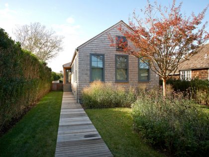 A Stunning and Elegant Contemporary Cottage with Beautiful Interiors in Sagaponack