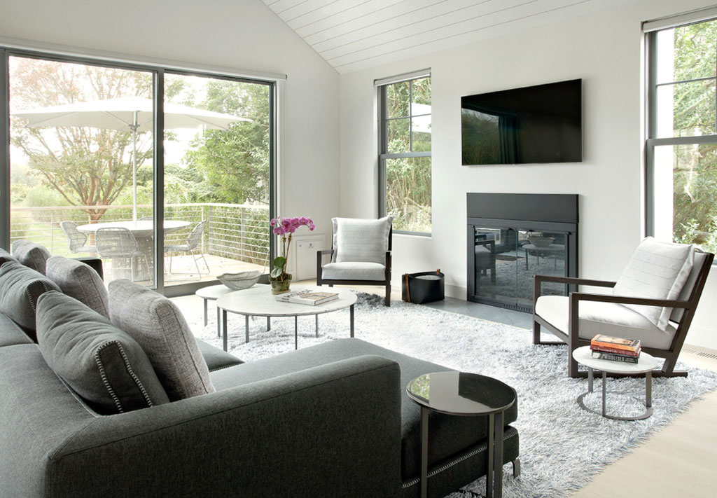A Stunning and Elegant Contemporary Cottage with Beautiful Interiors in Sagaponack by Axis Mundi Design (3)