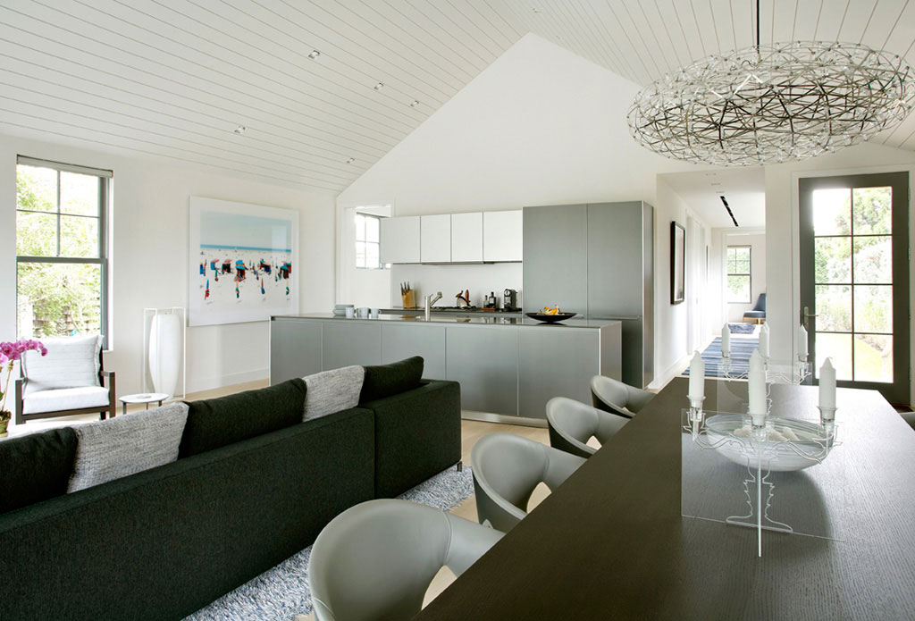 A Stunning and Elegant Contemporary Cottage with Beautiful Interiors in Sagaponack by Axis Mundi Design (6)