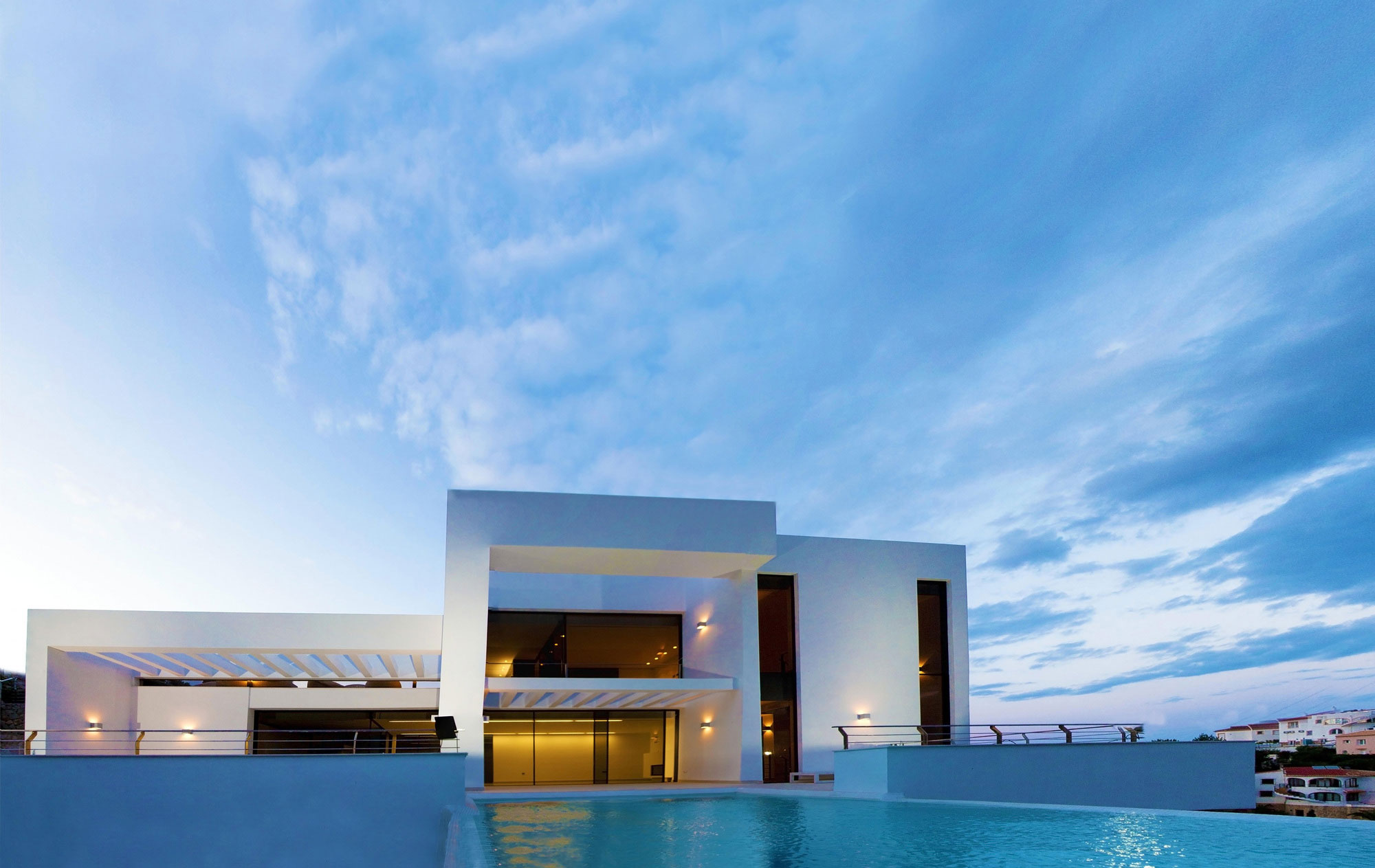 A Stunning Contemporary Home Overlooking the Mediterranean Sea in Alicante by Carlos Gilardi (14)