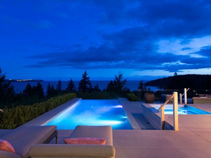 A Stunning Contemporary Home Overlooks the Picturesque Seaside Landscape in West Vancouver by Craig Chevalier and Raven Inside Interior Design (22)