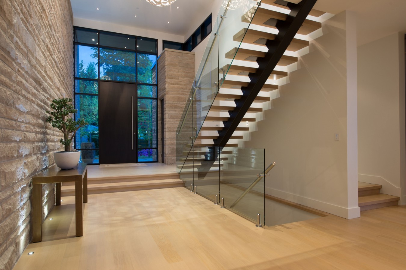 A Stunning Contemporary Home Overlooks the Picturesque Seaside Landscape in West Vancouver by Craig Chevalier and Raven Inside Interior Design (27)