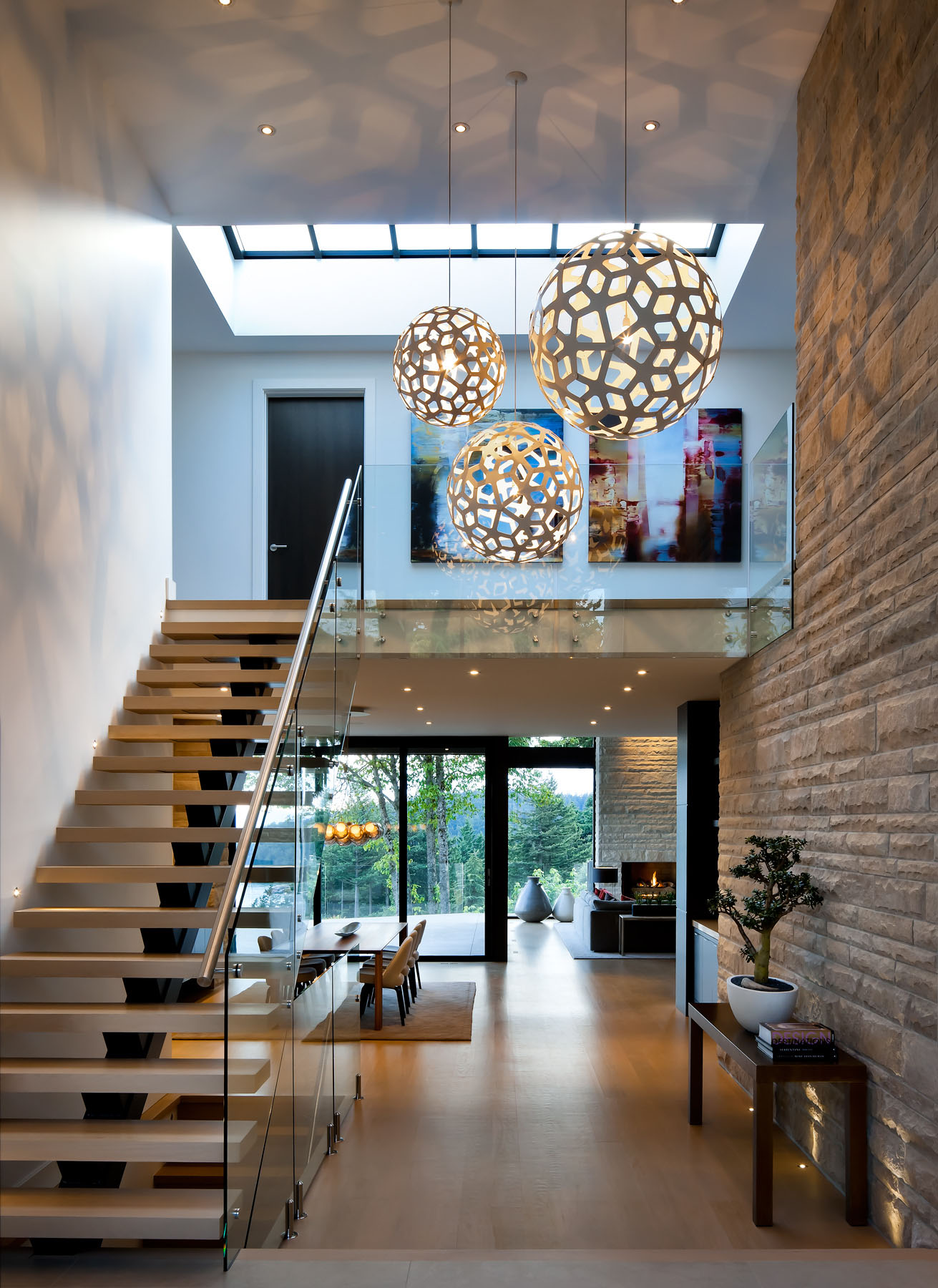 A Stunning Contemporary Home Overlooks the Picturesque Seaside Landscape in West Vancouver by Craig Chevalier and Raven Inside Interior Design (5)