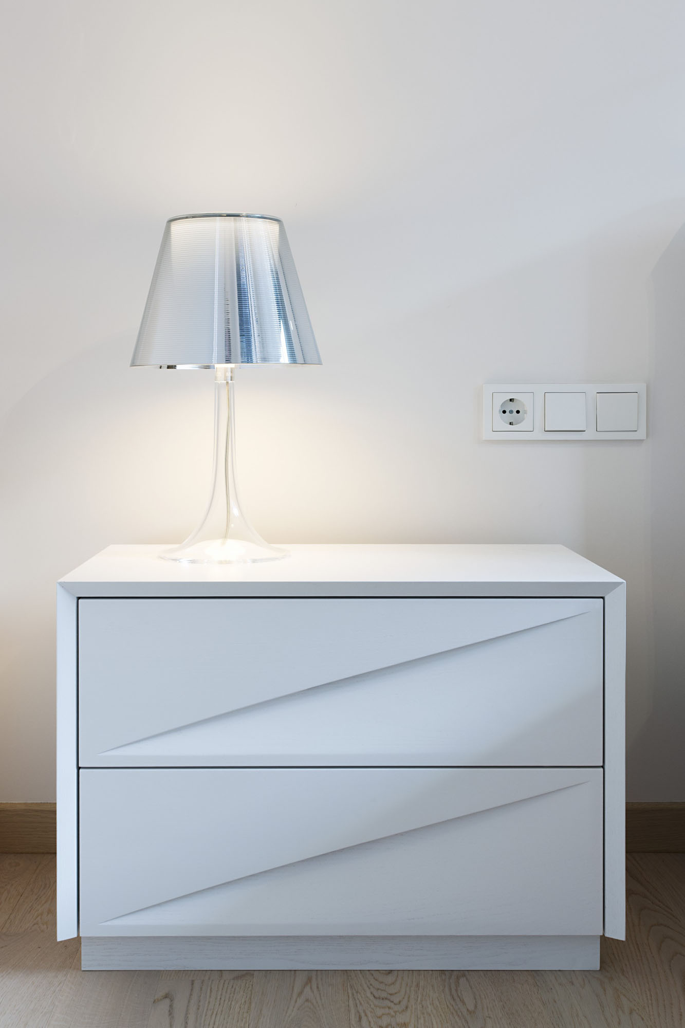 A Stunning Contemporary Home with Asymmetrical Facade and Unique Look in Budapest, Hungary by Sandor Duzs and Architema (24)