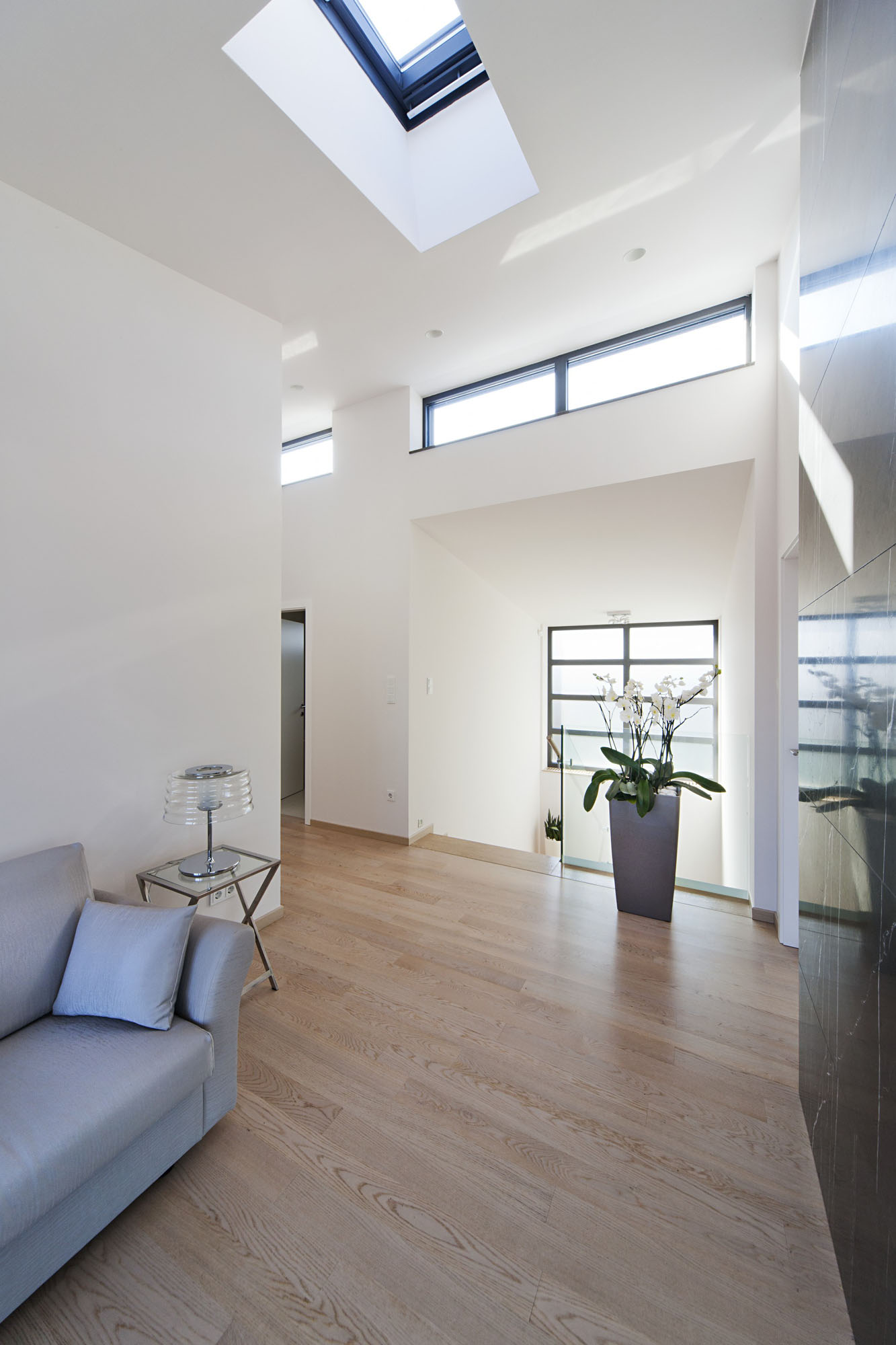 A Stunning Contemporary Home with Asymmetrical Facade and Unique Look in Budapest, Hungary by Sandor Duzs and Architema (25)