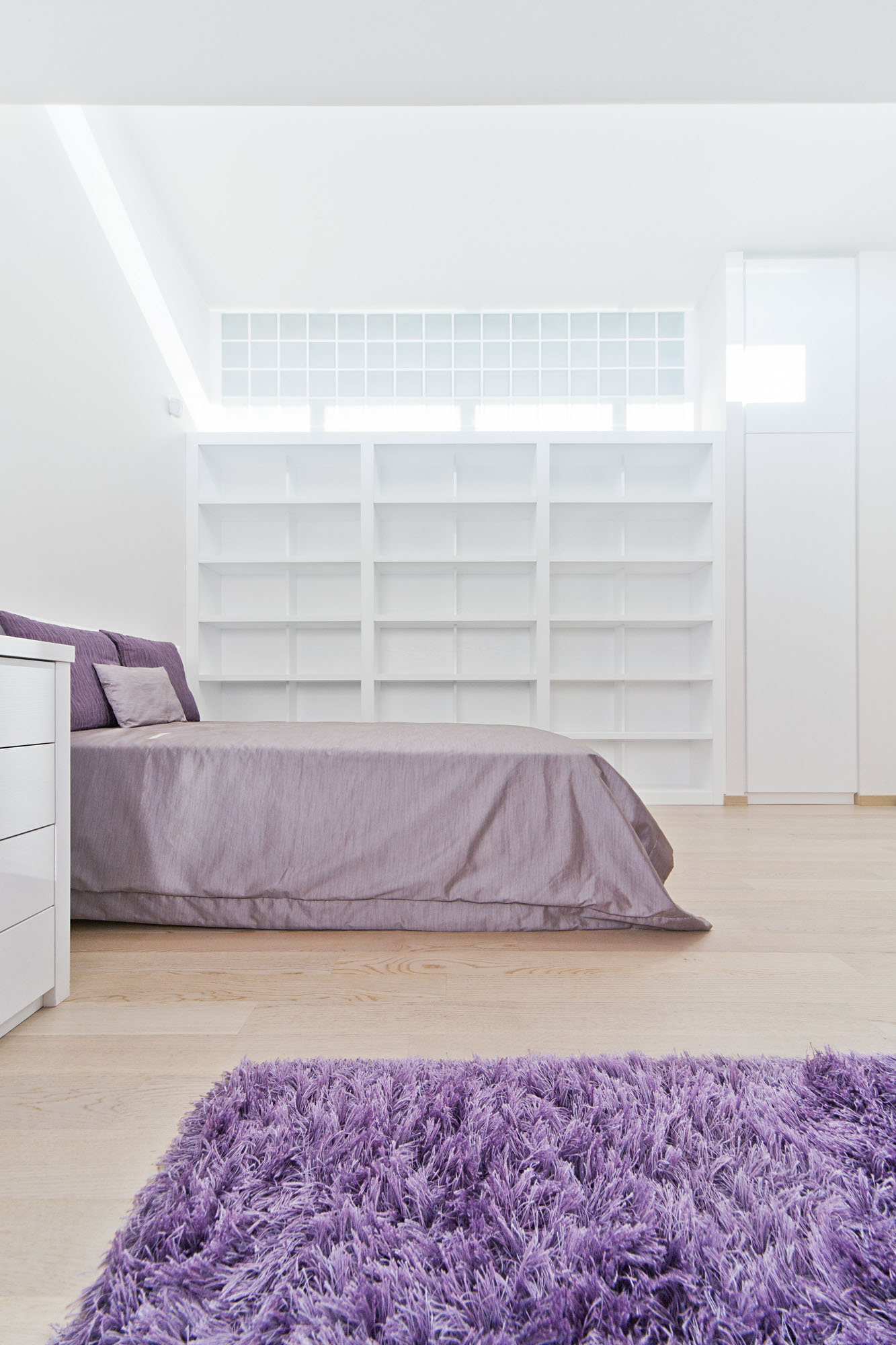 A Stunning Contemporary Home with Asymmetrical Facade and Unique Look in Budapest, Hungary by Sandor Duzs and Architema (32)