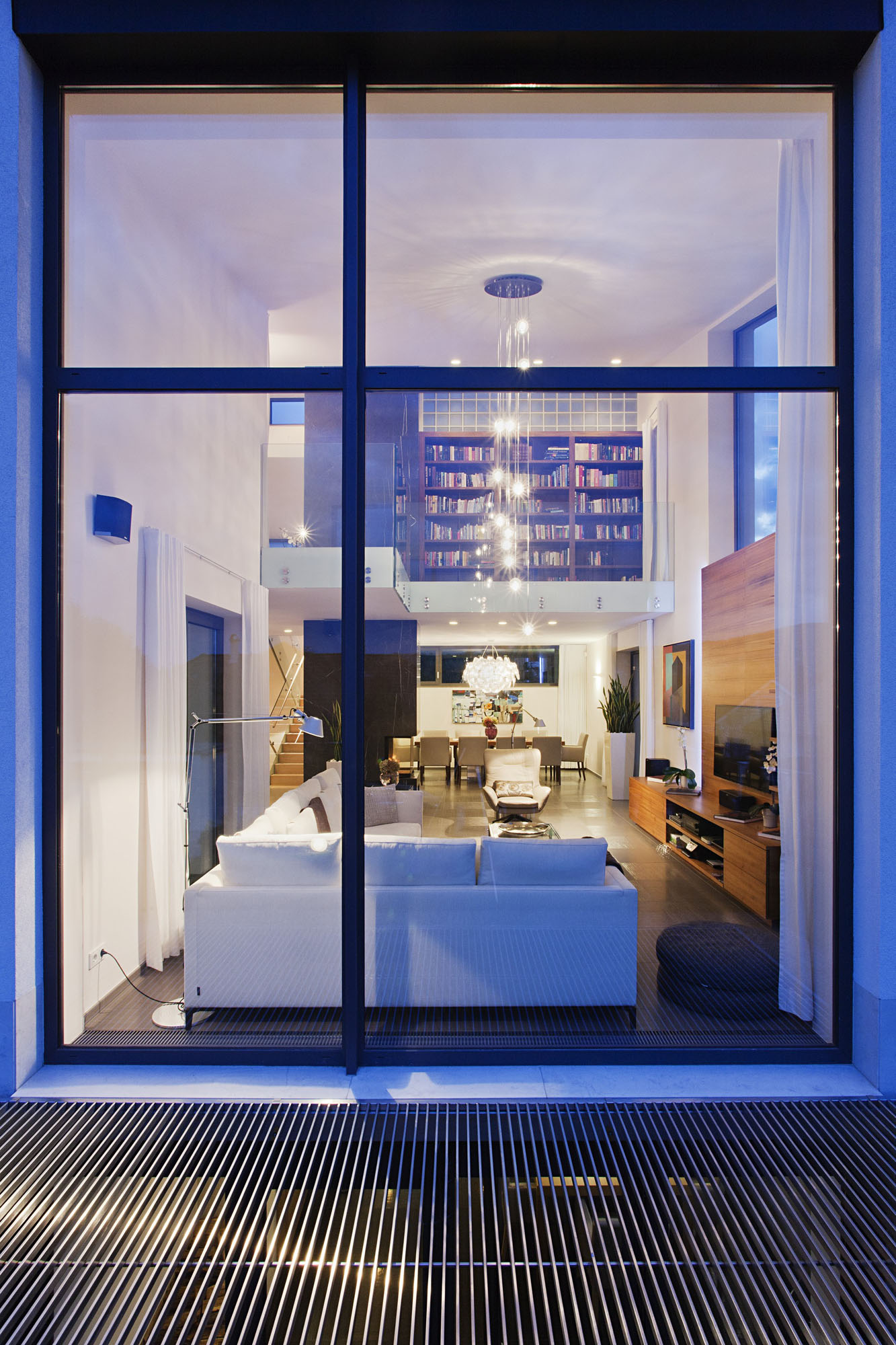 A Stunning Contemporary Home with Asymmetrical Facade and Unique Look in Budapest, Hungary by Sandor Duzs and Architema (45)