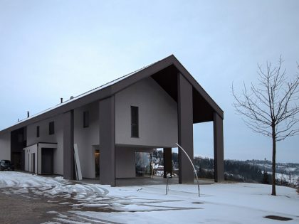 A Stunning Contemporary Home with Natural Wood Frames in Area Novara, Italy by Diego Bortolato (10)