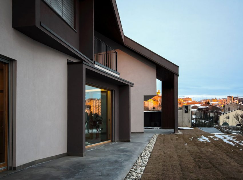 A Stunning Contemporary Home with Natural Wood Frames in Area Novara, Italy by Diego Bortolato (12)