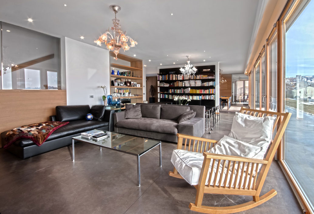 A Stunning Contemporary Home with Natural Wood Frames in Area Novara, Italy by Diego Bortolato (13)