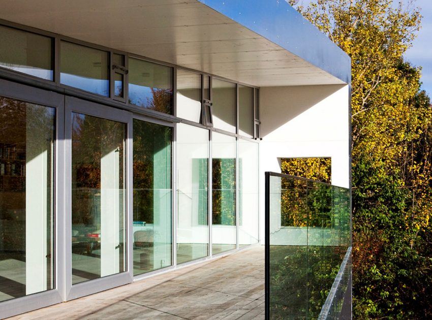 A Stunning Contemporary Home with Spacious and Dynamic Interiors in Aarhus by Friis & Moltke (2)