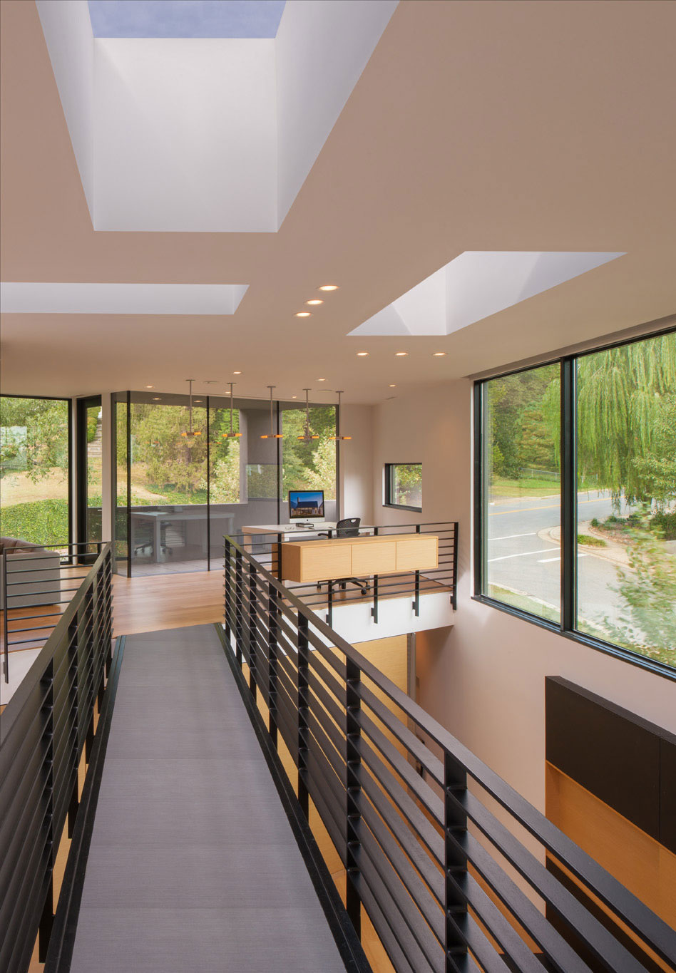 A Stunning Contemporary Home with Stylish Industrial Interiors in Alexandria by Robert M. Gurney Architect (8)