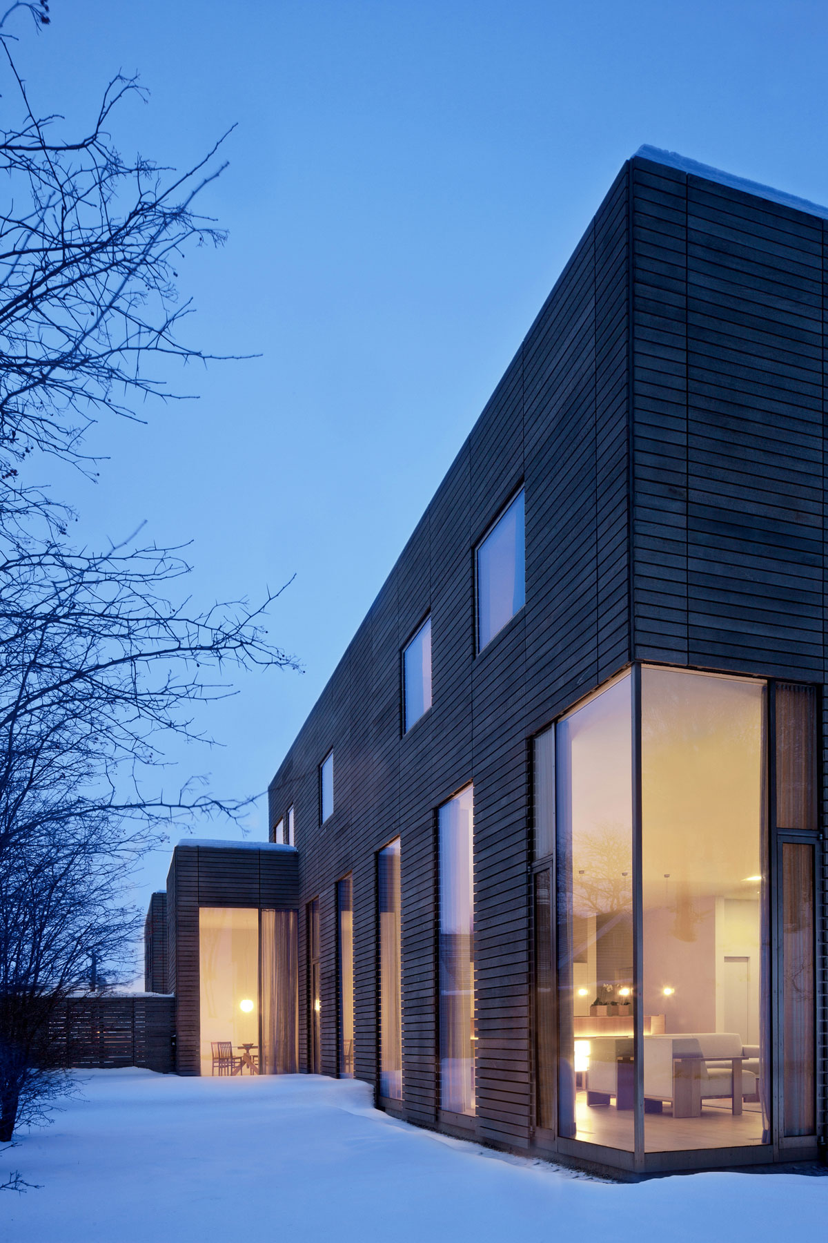 A Stunning Contemporary Townhouse with Exquisite and Elegant Interiors in Cleveland, Ohio by Bucchieri Architects (15)