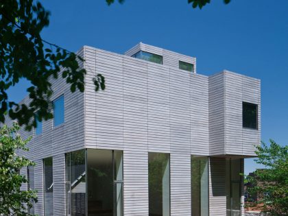 A Stunning Contemporary Townhouse with Exquisite and Elegant Interiors in Cleveland, Ohio by Bucchieri Architects (2)