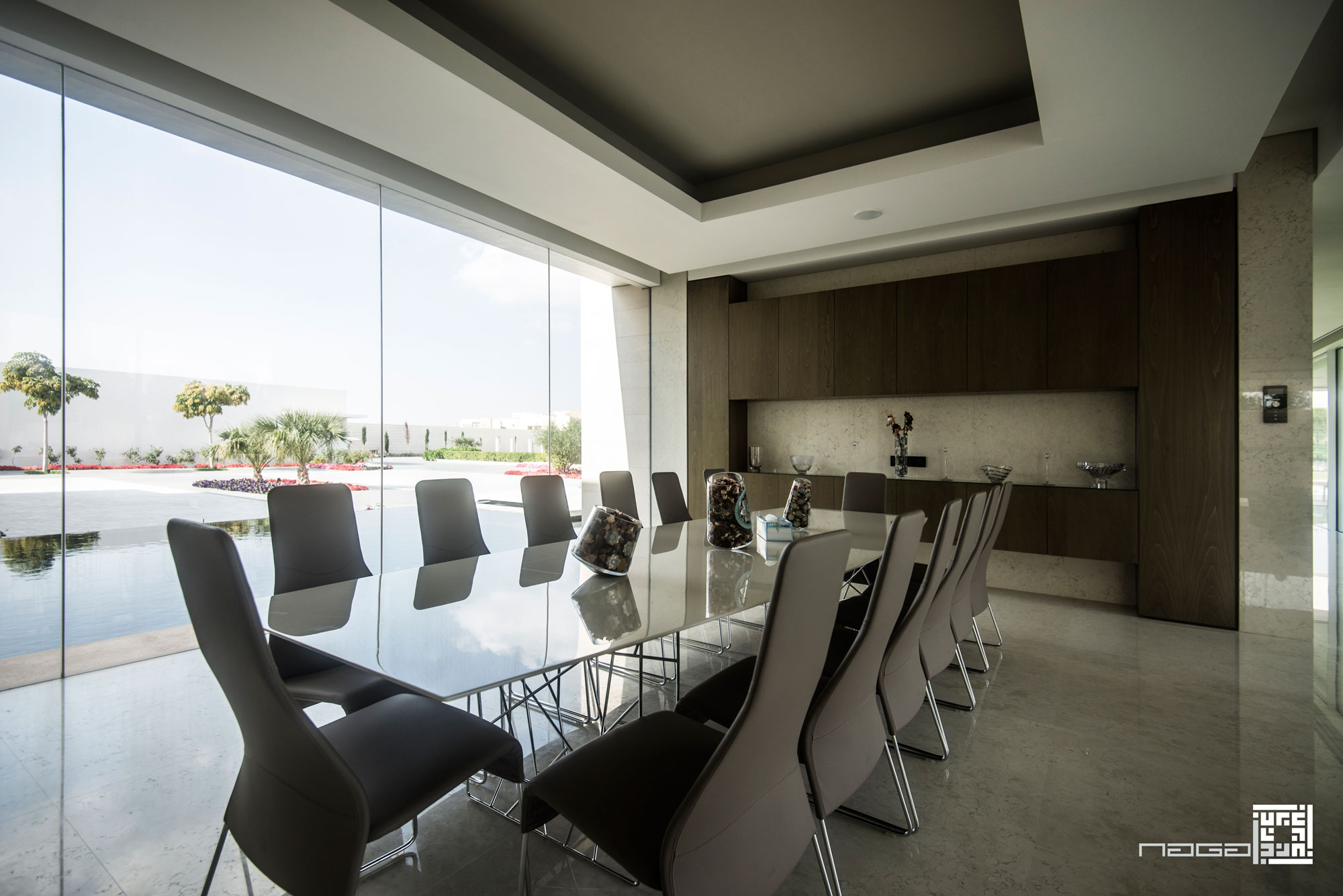 A Stunning Contemporary Villa with Amazing Panoramic Views in Dubai by NAGA Architects (14)