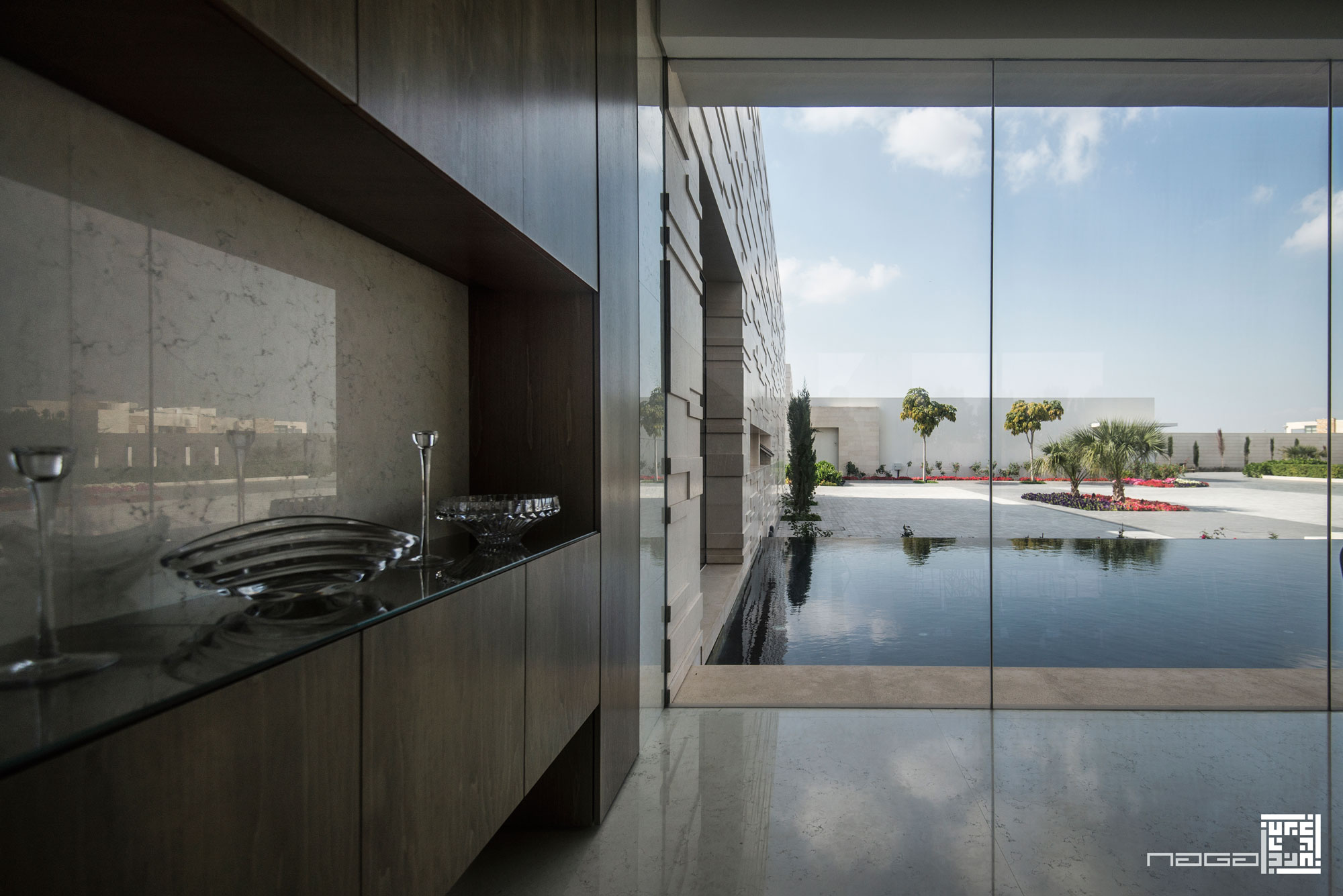 A Stunning Contemporary Villa with Amazing Panoramic Views in Dubai by NAGA Architects (15)